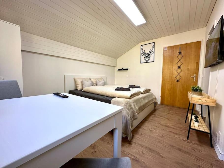 Cozy Flat For 2 Ideal Location Near Riederalp Mörel Екстериор снимка